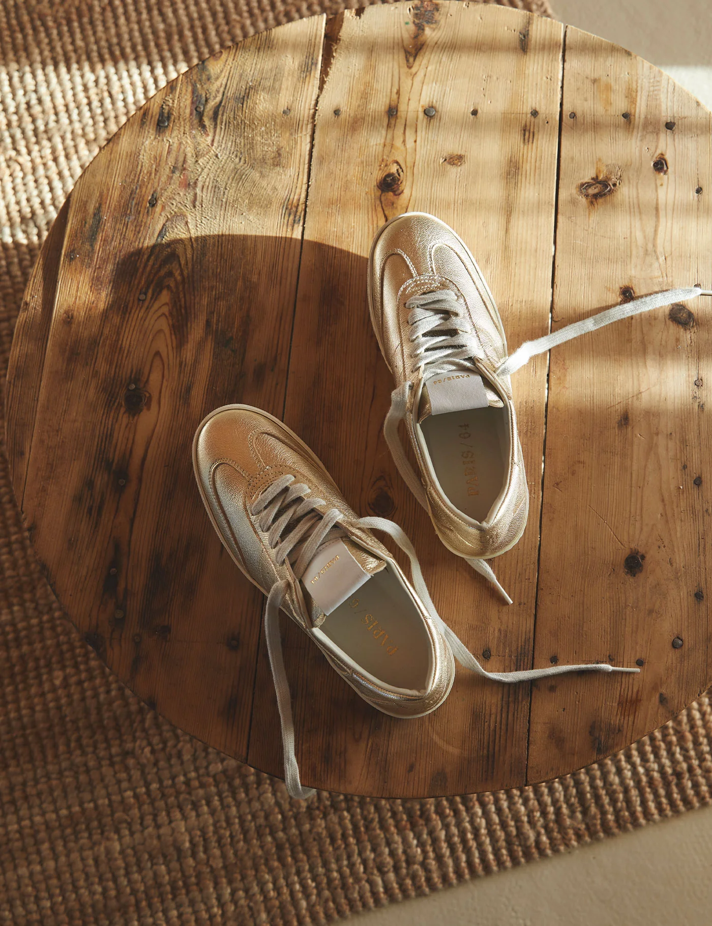 Sneaker Retro P64 Gold
